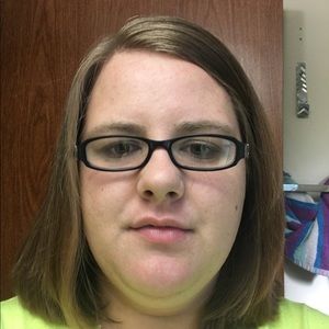 Meet your Posher, Abigail